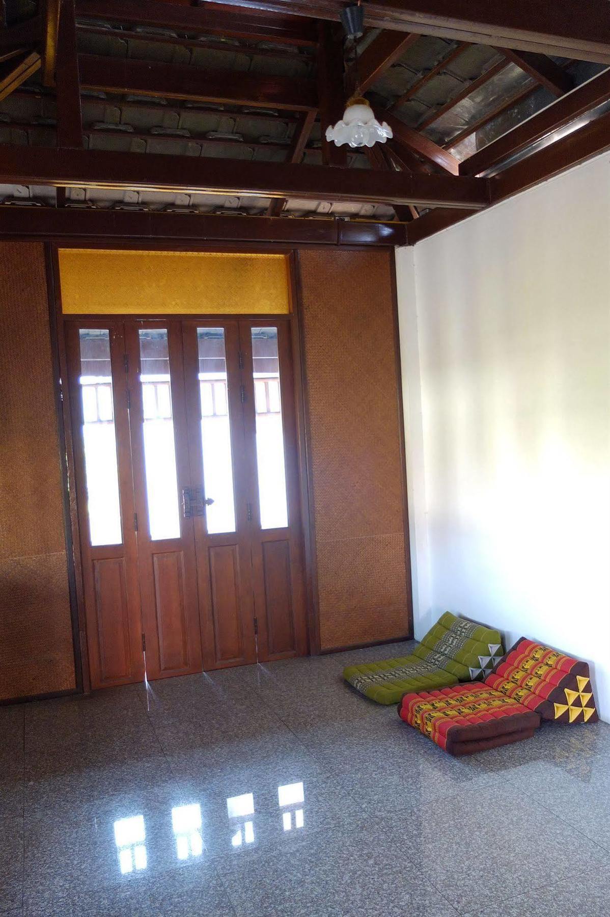 Baanlek Home Stay Chiang Mai Esterno foto